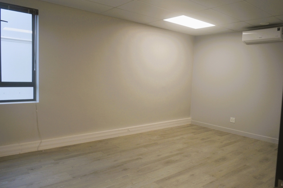 To Let Commercial Property for Rent in De Zoete Inval Western Cape